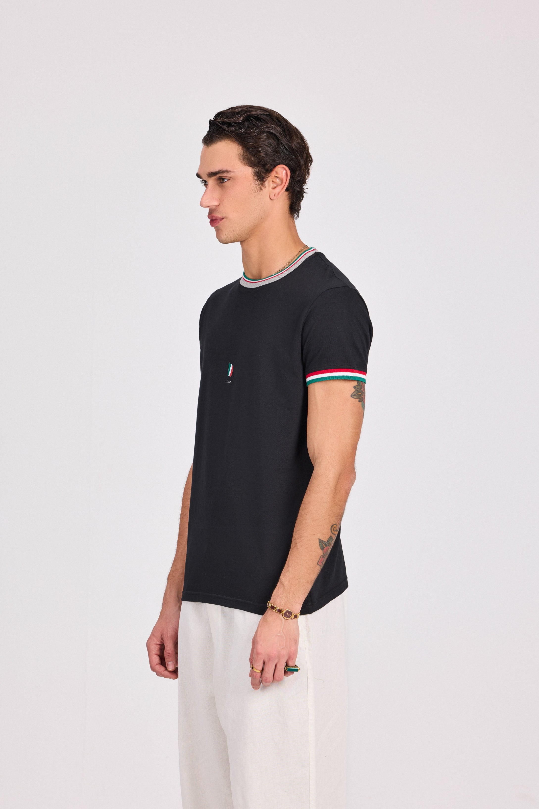 Black Knitted Collar T-Shirt