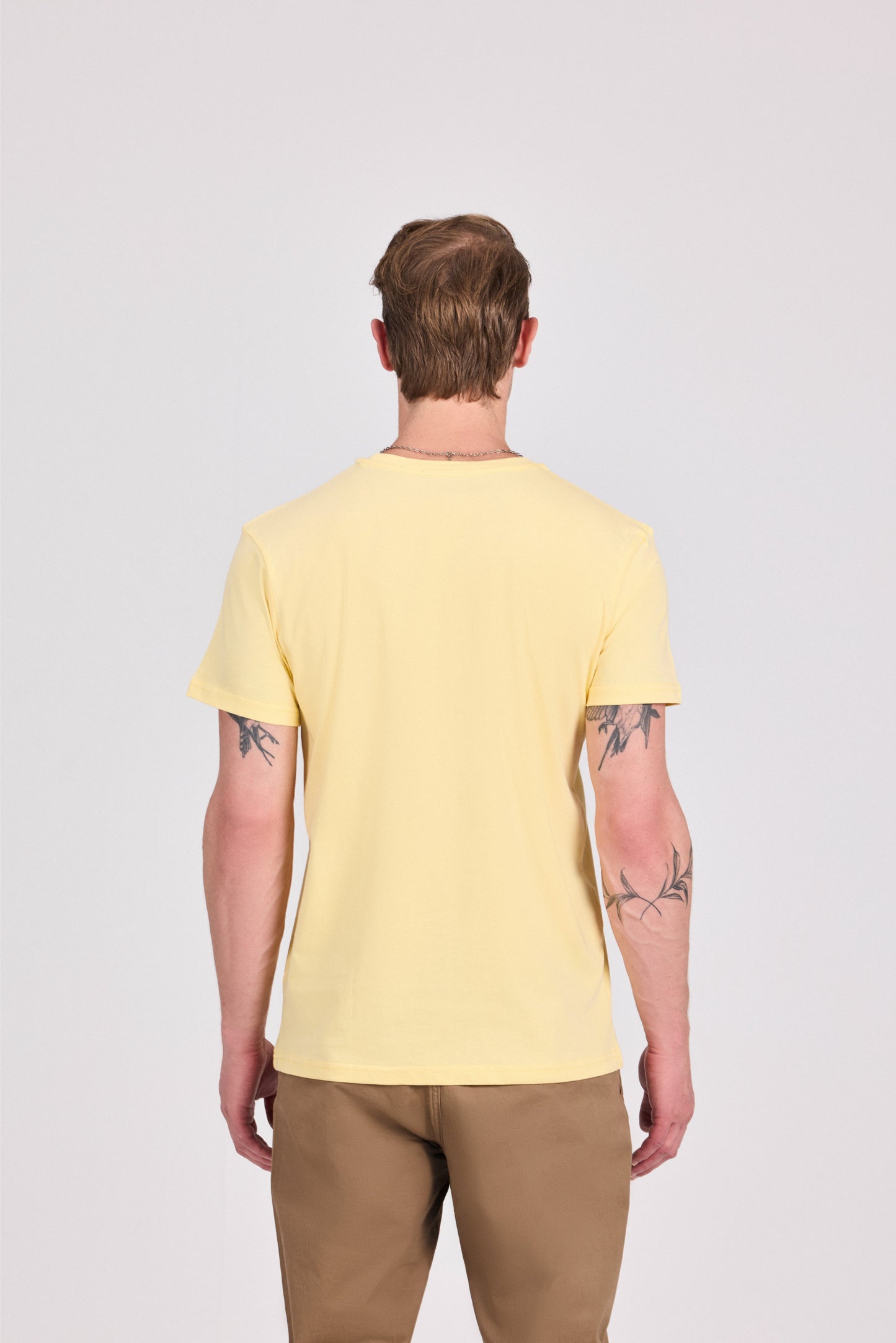 تي شيرت بيرسولا أسود 100% قطن