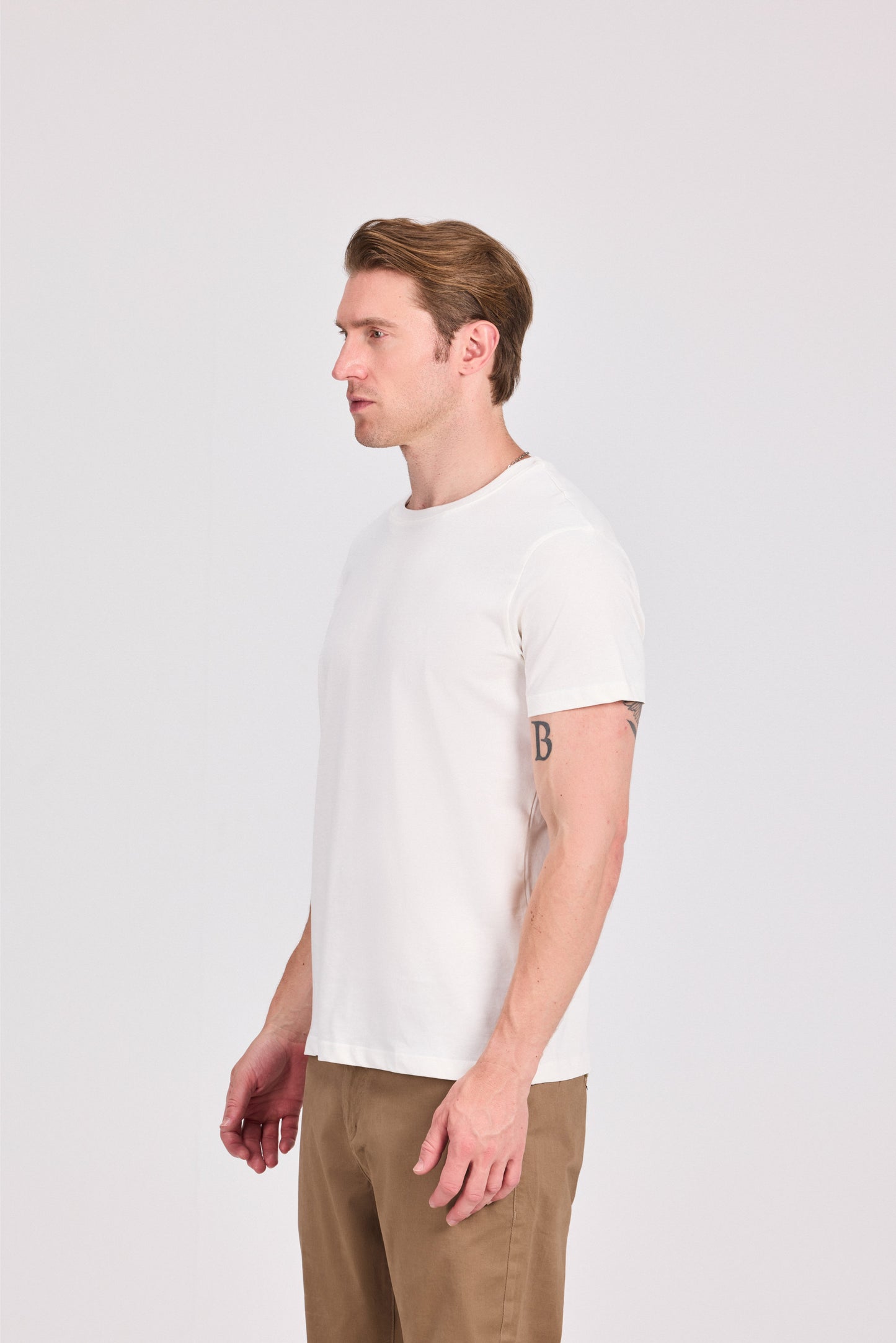 تي شيرت بيرسولا أسود 100% قطن