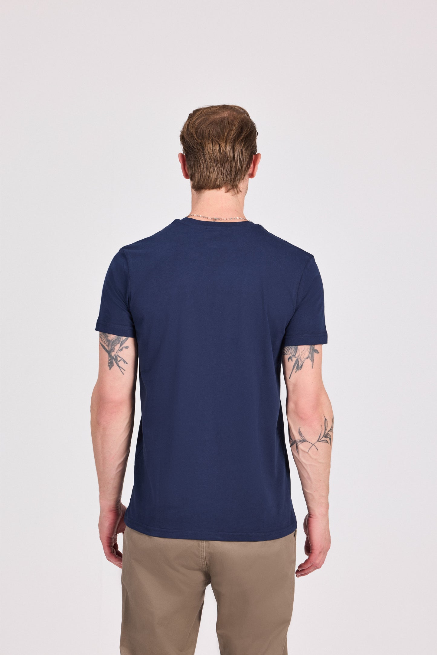 تي شيرت بيرسولا أسود 100% قطن