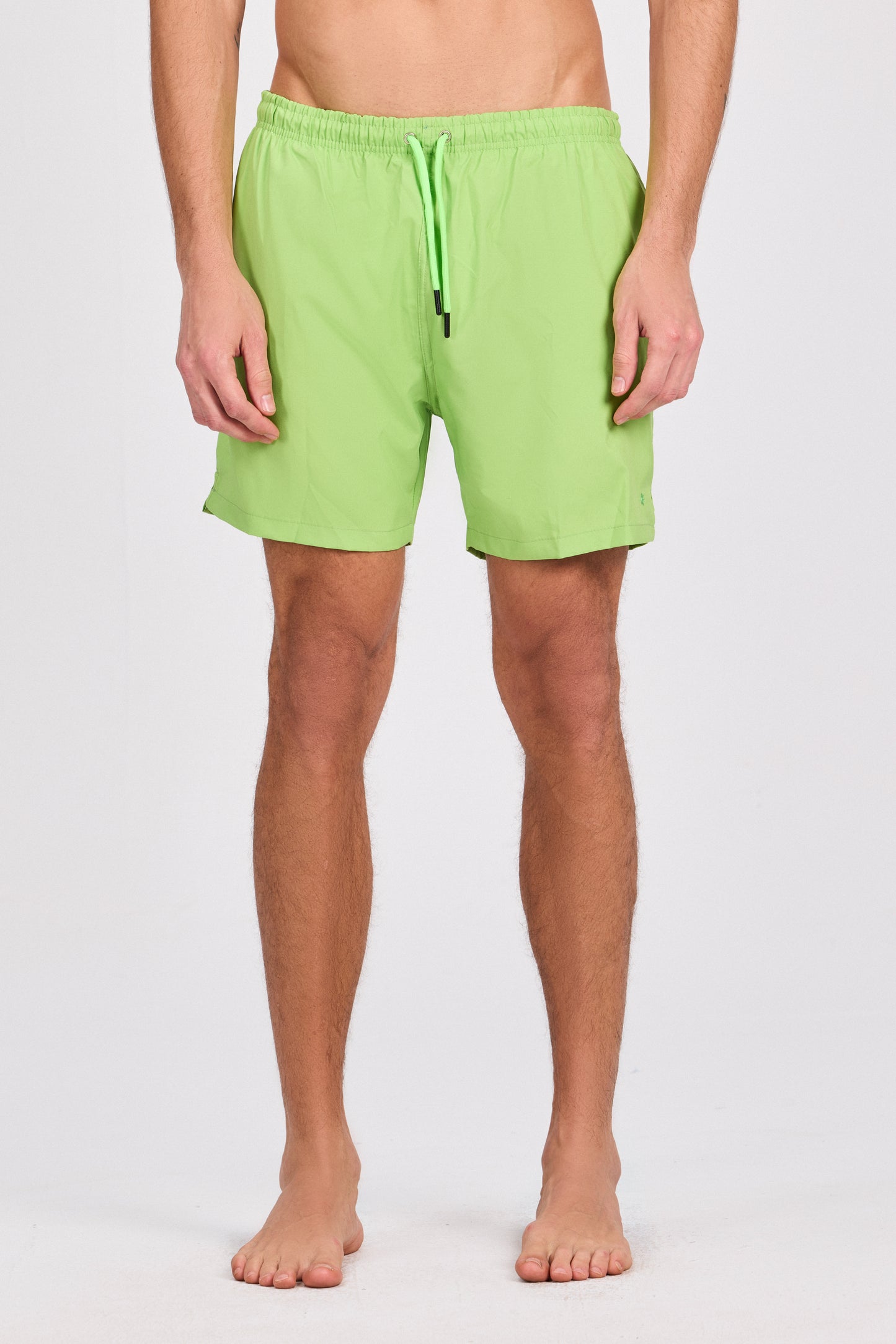 ملابس سباحة سادة باللون الوردي الفاتح