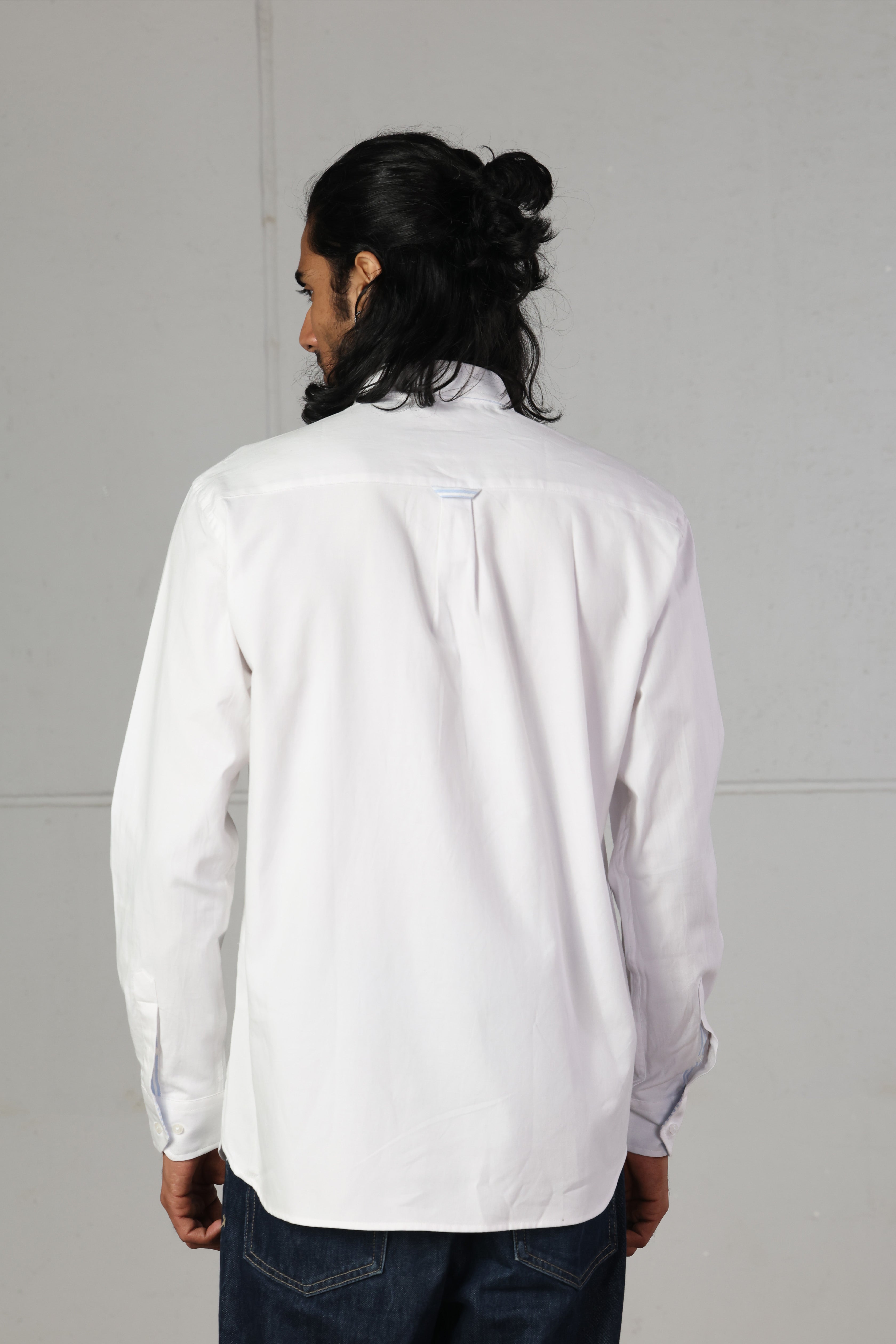 The Signature White Oxford